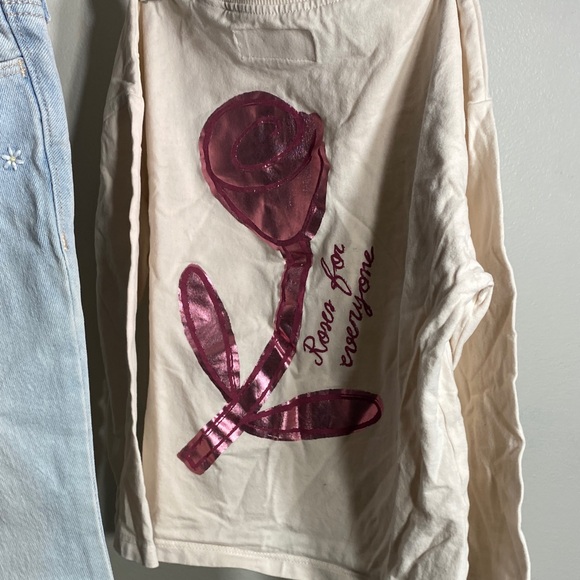 Old Navy Light Blue Kids Jeans with Floral Embroidery - Picture 3 of 4